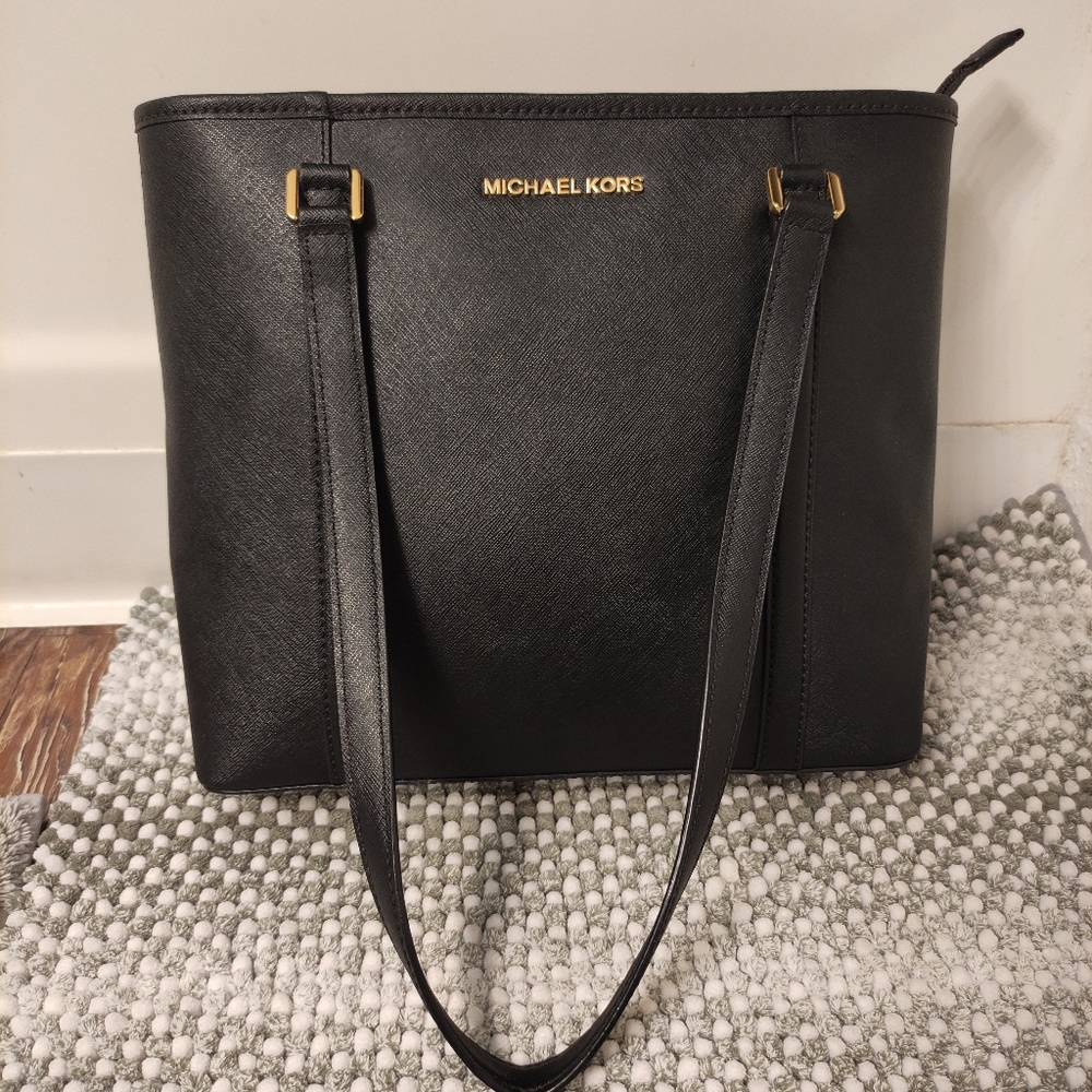 Michael Kors Sady Saffiano Leather Tote - Black Style 35T7GD4T2L